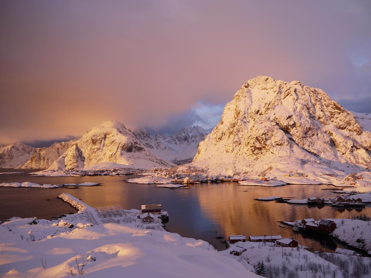 Lofoten Planet - Boutique Hytte Sørvågen
